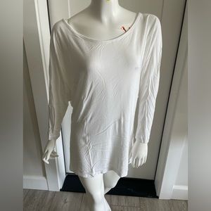 Vince long sleeve white boatneck tee size small